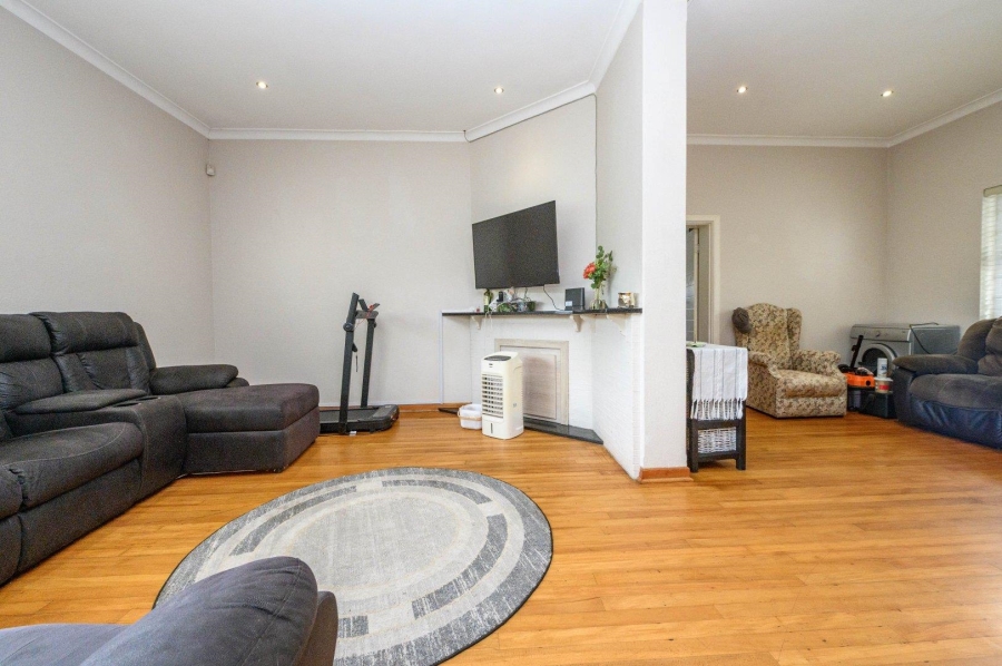 4 Bedroom Property for Sale in Humewood Eastern Cape